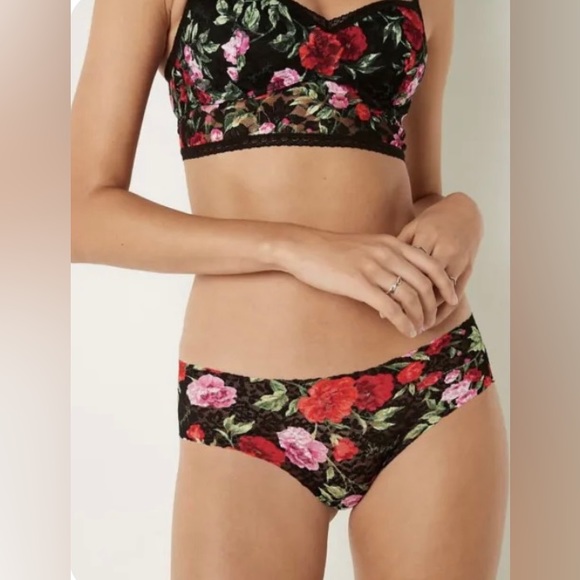 Victoria's Secret Pink Lace Push up Bra VS
38B 38C 38D & More & Panty Set XI 2X - Picture 7 of 10